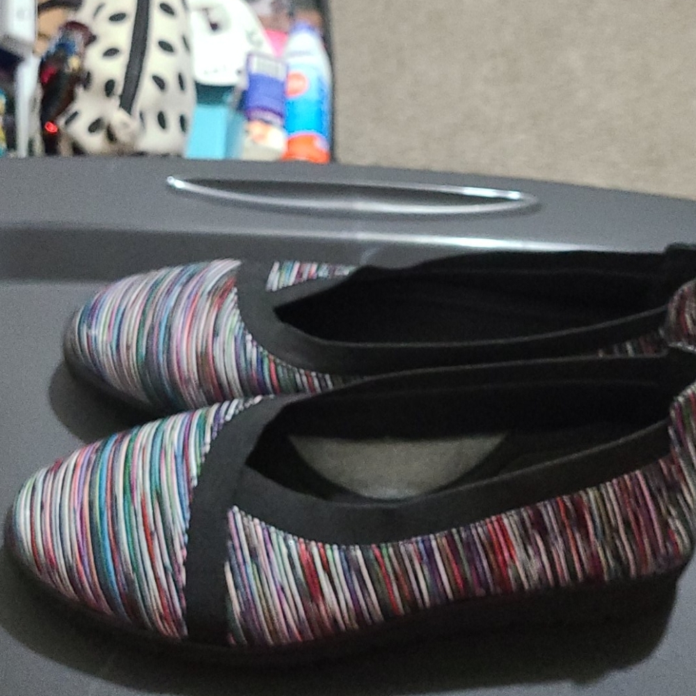 Multi Color Comfort Shoes - Picture 4 of 4